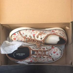 Sperry topsider pier view print sneakers
